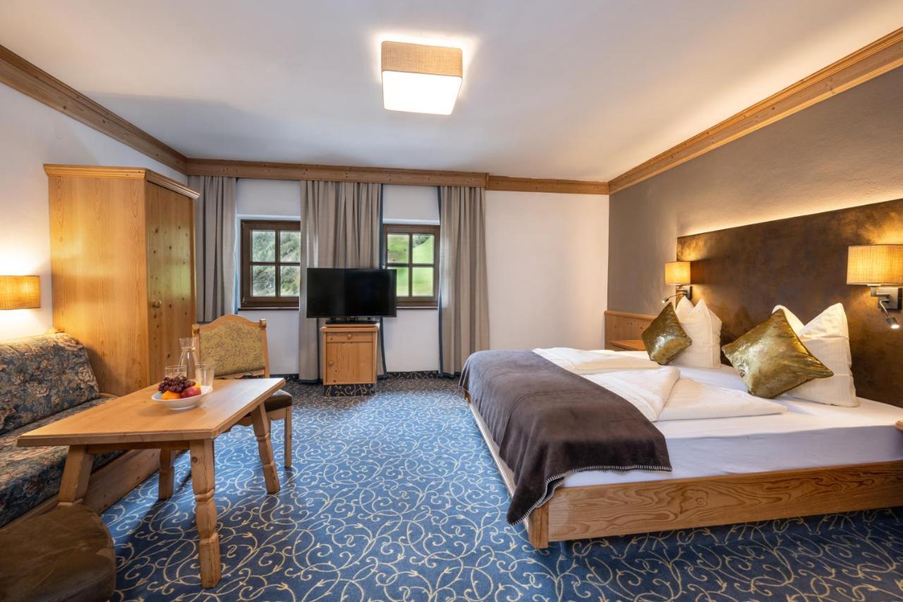 Natur-&Auszeithotel Hüttenwirt Hüttschlag Exterior foto