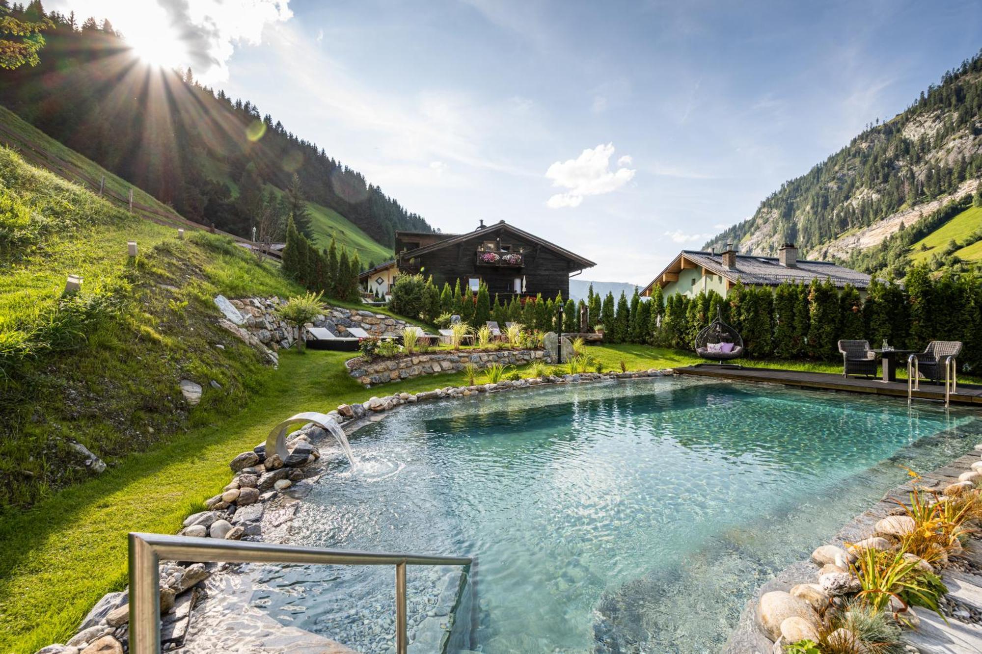 Natur-&Auszeithotel Hüttenwirt Hüttschlag Exterior foto
